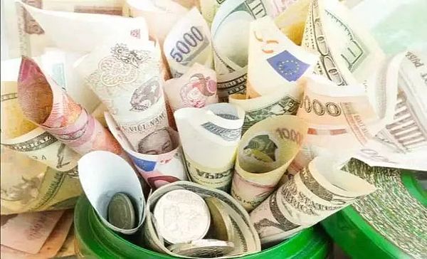 抄底还是观望？NEAR和LINK最新走势深度研判
